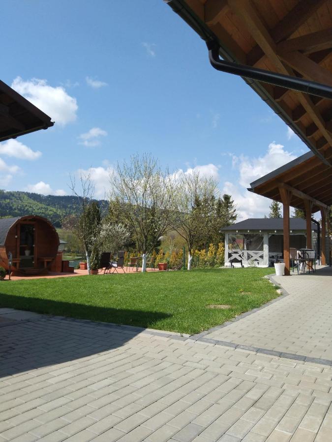 Apartamenty Rownia 2 Ustrzyki Dolne Bagian luar foto